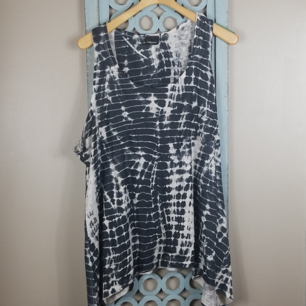 Inkblot Handkerchief Hem Tank